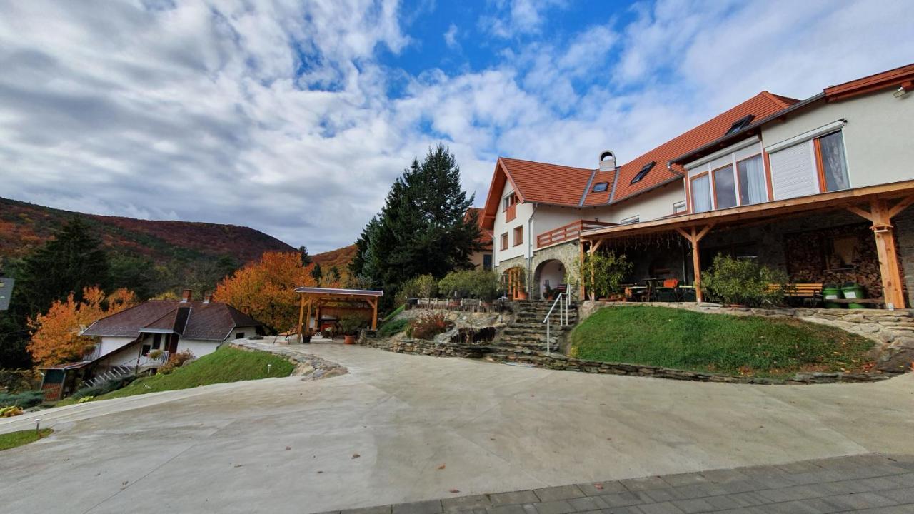 Rudolf Vendeghaz Guest house Velem